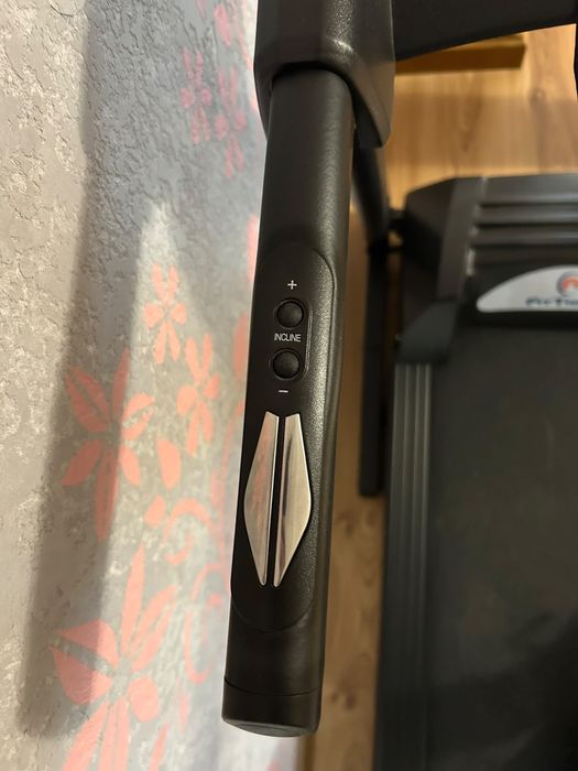 Bandă de alergat FitTronic D550 – stare excelentă