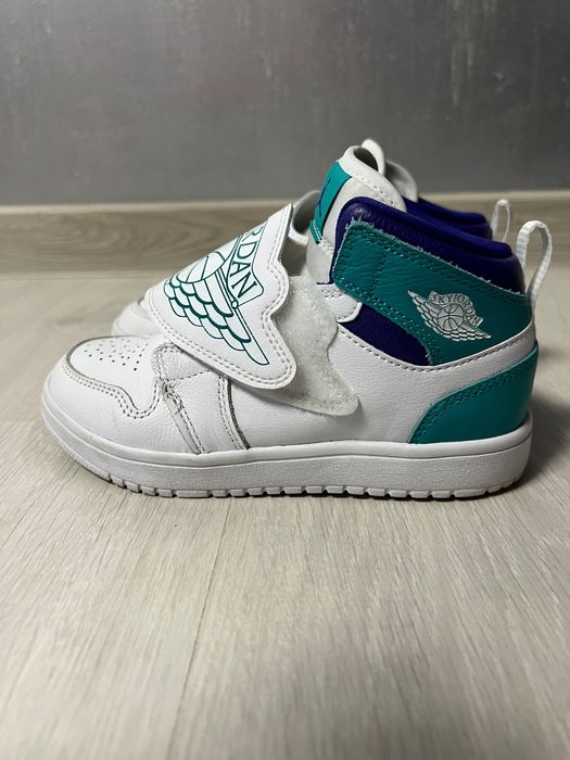 Adidași copii Nike Sky Jordan