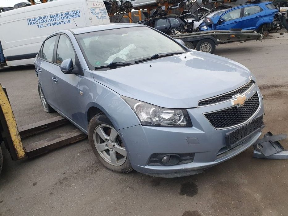 aripa usa broasca maner macara geam planetara fuzeta brat stanga dreapta fata spate Chevrolet CRUZE motor 1.8 benzina 2H0  dezmembrez dezmembrari piese
