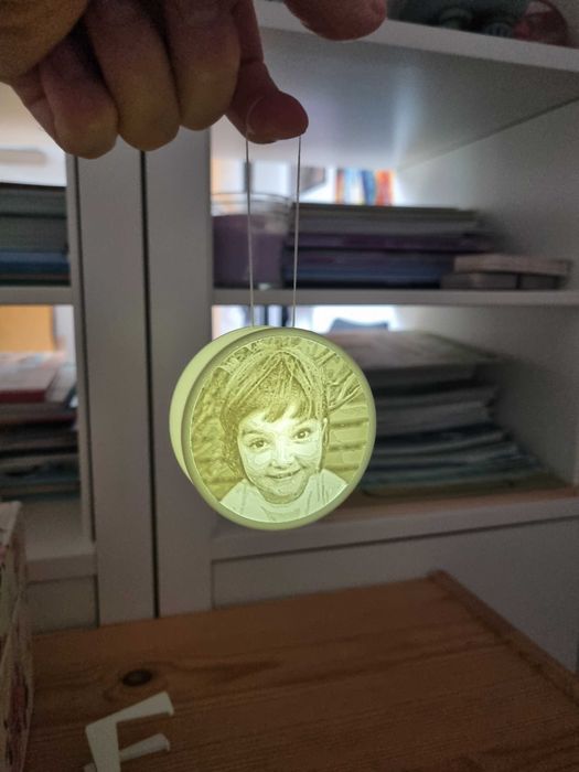 Decoratiune/lumina de veghe personalizata