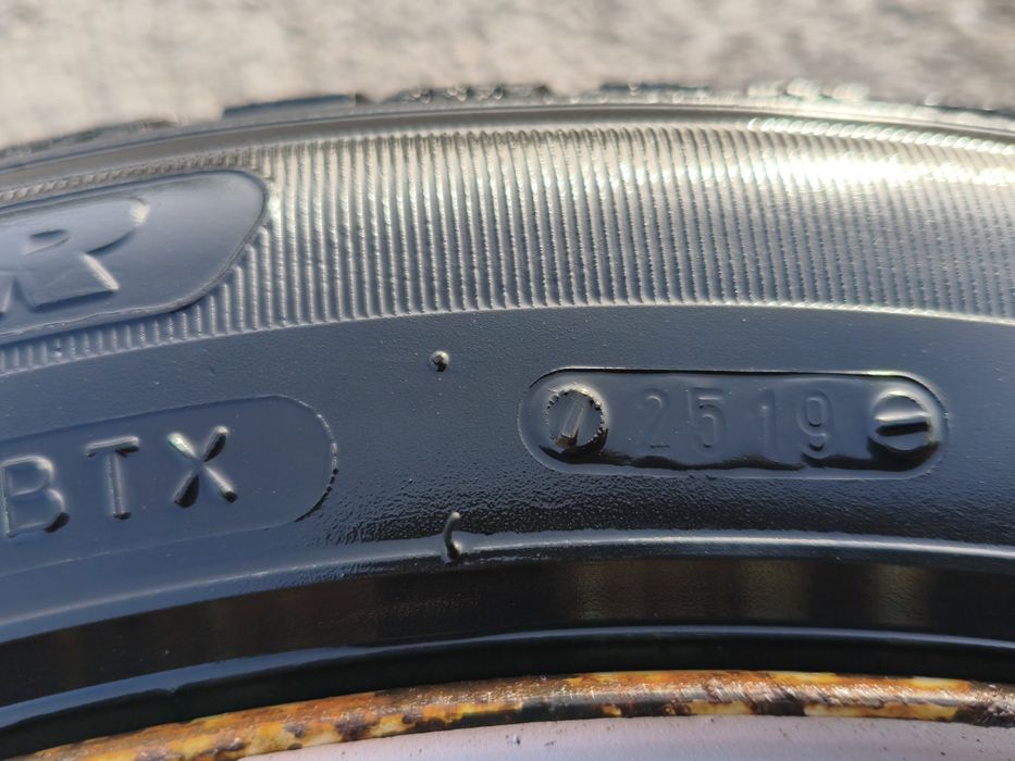Vând Roti structurate din otel  Renault