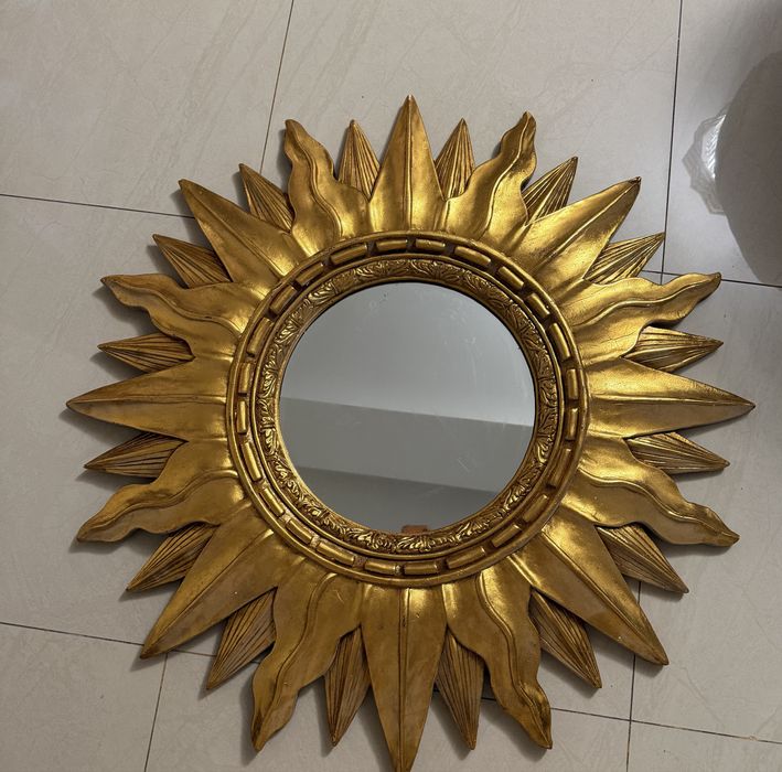 Oglinda decorativa soare
