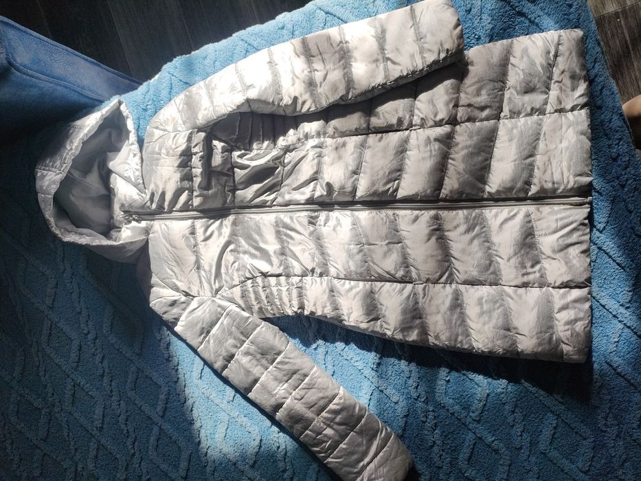 Куртка весенняя на девочку