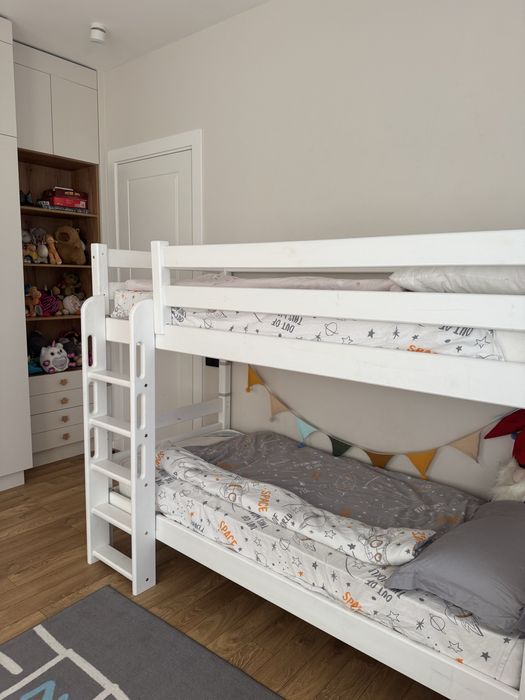 Двухьярусная кровать