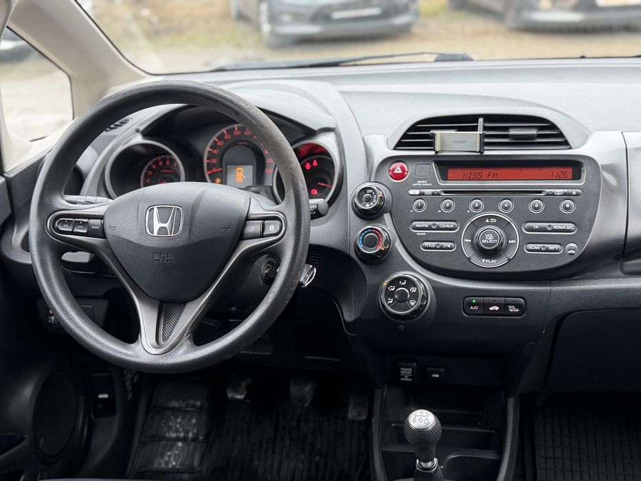 Honda Jazz 1.4 ivtec 100 cp, 2011, rate fara avans, garantie 12 luni!