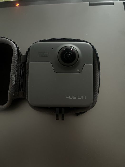 Gopro fusion 360 + 2 батерии и двойно зарядно!
