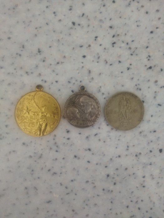 Медаль сатылады 2000т