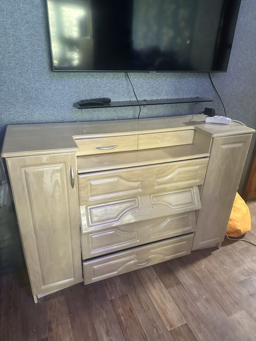 Продам камод бежевого цвета