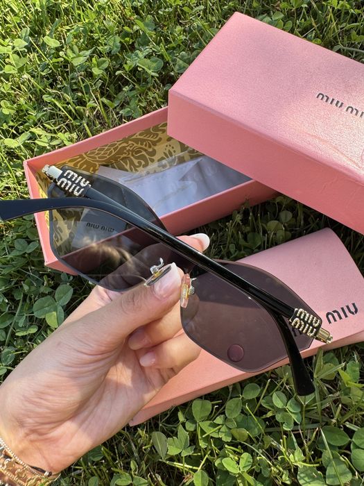 Ochelari de soare Miu Miu