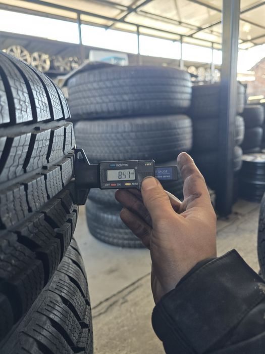 4 Броя 215/65/17 Continental 2x8,5mm 2x7,5mm