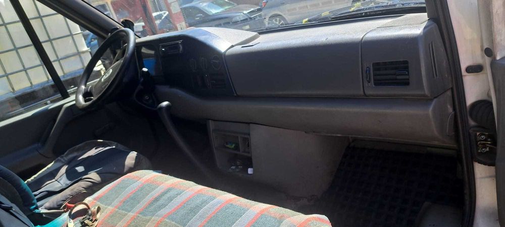 Volkswagen LT 35 Dubă 2.5 TDI (109 CP) 2006