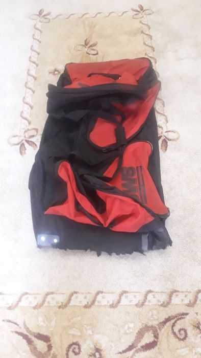 Продам хокейный баул