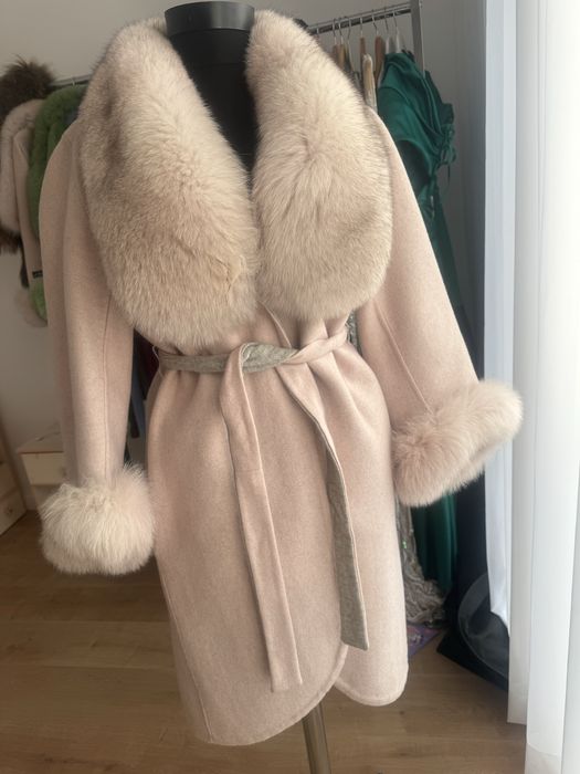 Vand palton din lana de Alpaca cu vulpe naturala
