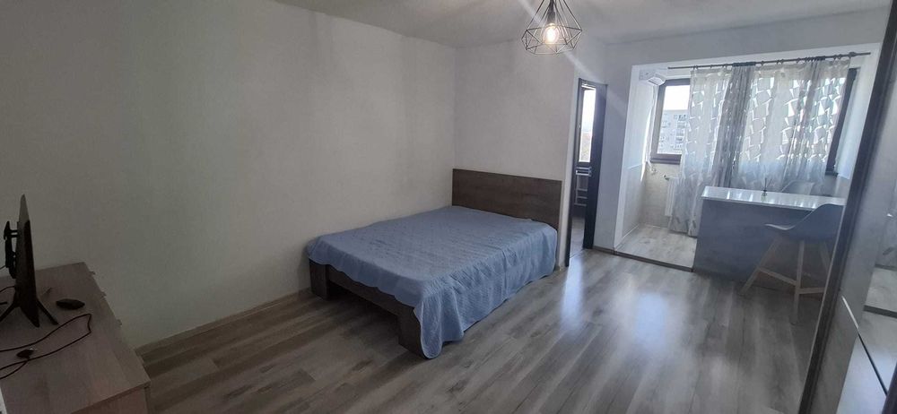 Particular inchiriez garsoniera in Brazda, bl G7