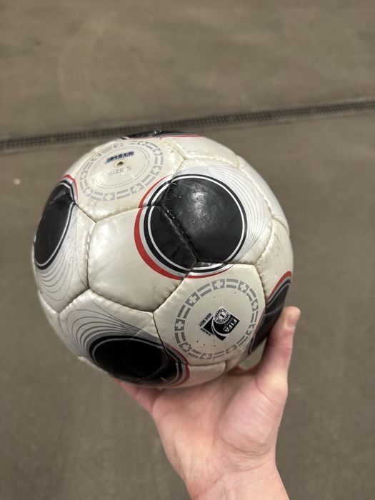 Оригинална топка Адидас евро 2008