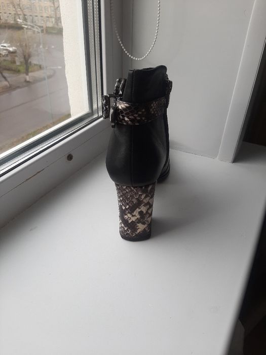 Полусапожки осенние размер 37