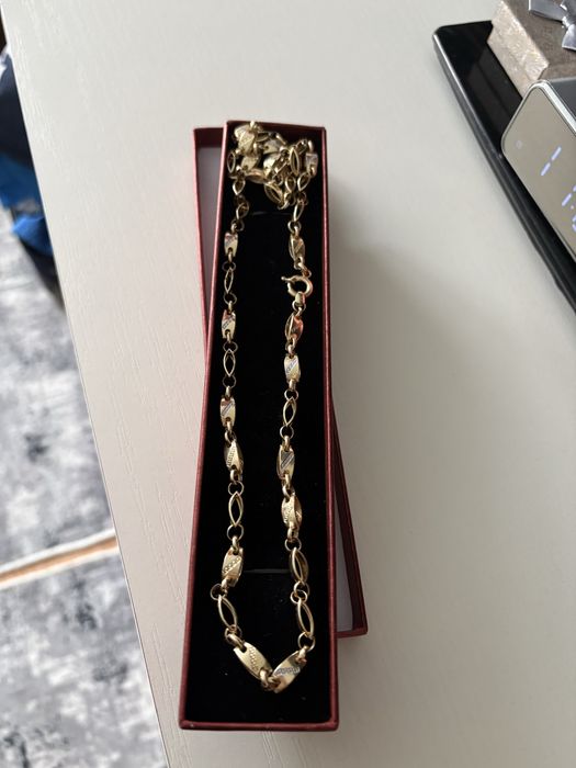 Златен синджир 585