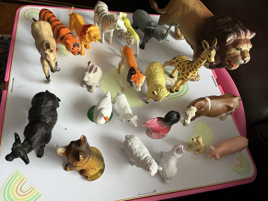 Jucarii pt copii-animale, carti, pian,tableta