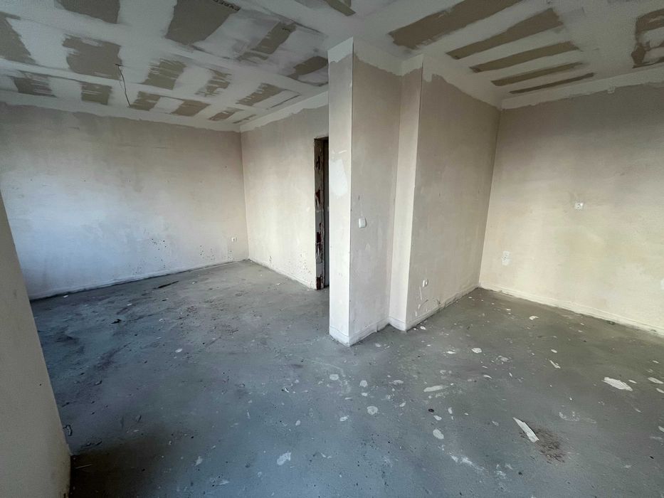 Продава се Едностаен апартамент в Казанлък - 50 кв.м за 1479 €/кв.м - Снимка #2