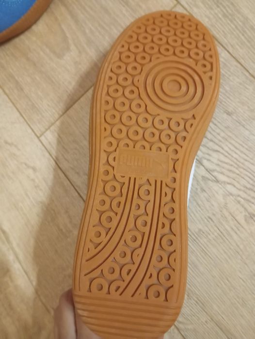 Продам кроссовки Puma