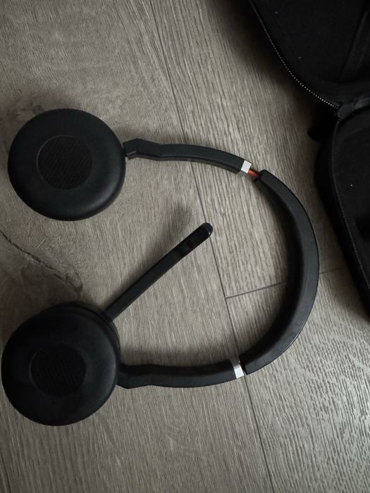 Jabra evolve 75 слушалки