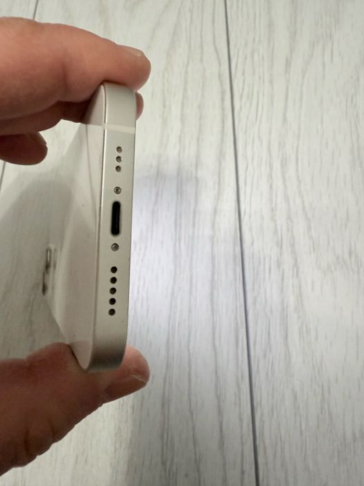 iPhone 13, White ,128GB , impecabil