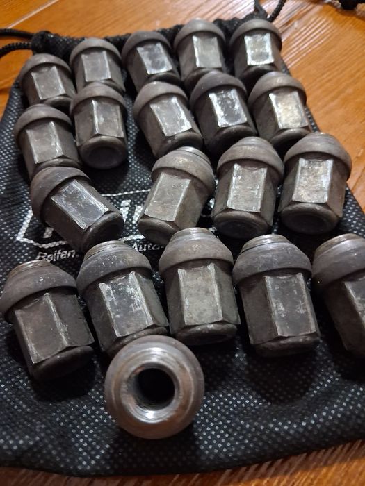 Set 20 piulțe originale ptr.Ford jante aliaj