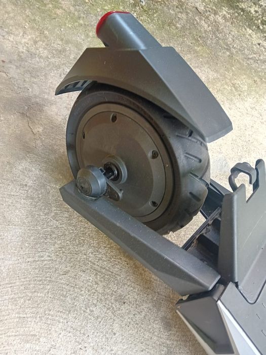 Vând Trotienta electrica Navee S40