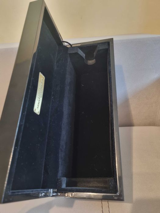 Cutie ornament, decorativa, din lemn lacuit.