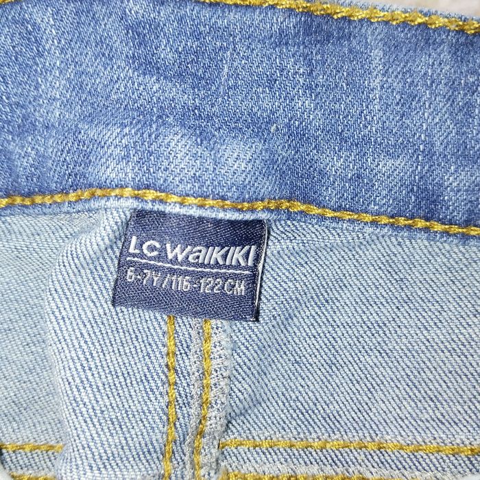 Продам джинсы для мальчика.