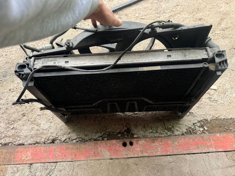 Два радиатора и винты от бмв