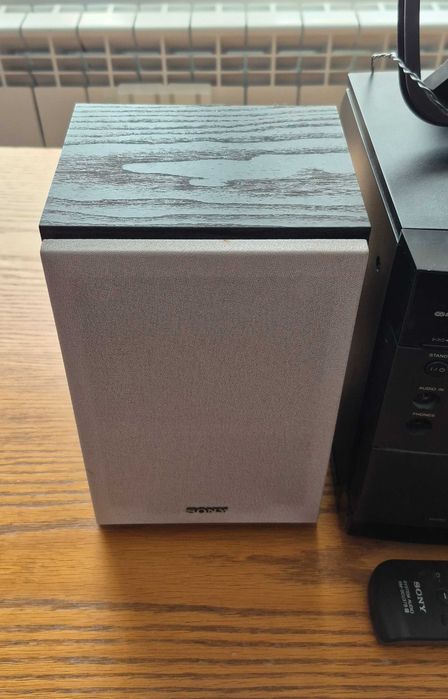 Sony CMT-EH25 Micro Hi-Fi CD/MP3, USB, radio, casetofon + 2 boxe și telecomandă