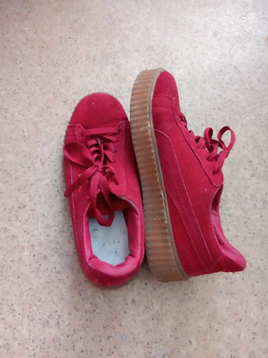 Продам сапожки, кроссовки, ботиночки.