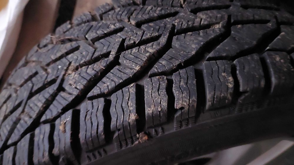 Jante originale suzuki cu cauciucuri de iarna