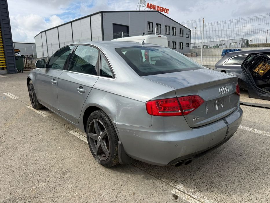 Dezmembrez Audi a4 b8 2009 Argintiu - LY7G 1.8 tfsi CDHB cutie automata LKS