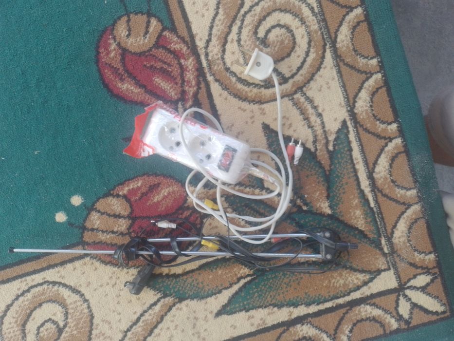 Продам телевизор