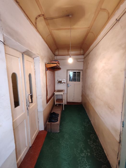 Bodomzor metro uy sotiladi