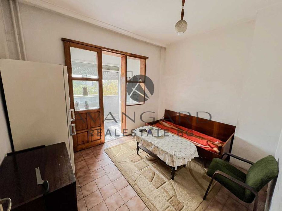 оф.25643 Двустаен с три отделни стаи/ Изгрев