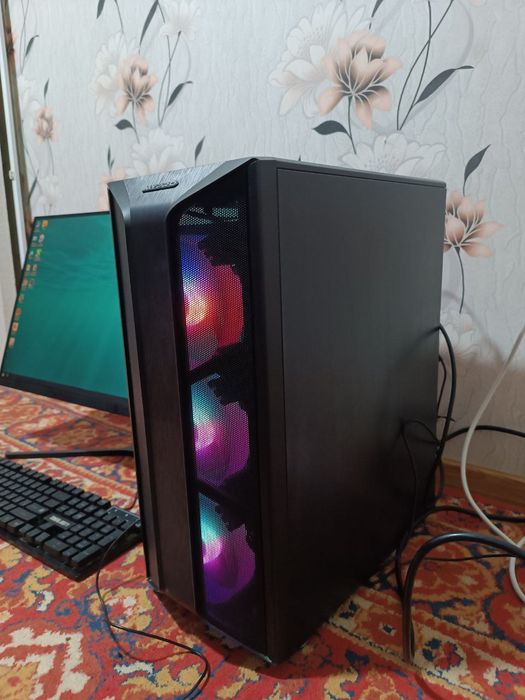 Kuchli kompyuter-arxitektura va dizayn uchun maxsus yigʻilgan