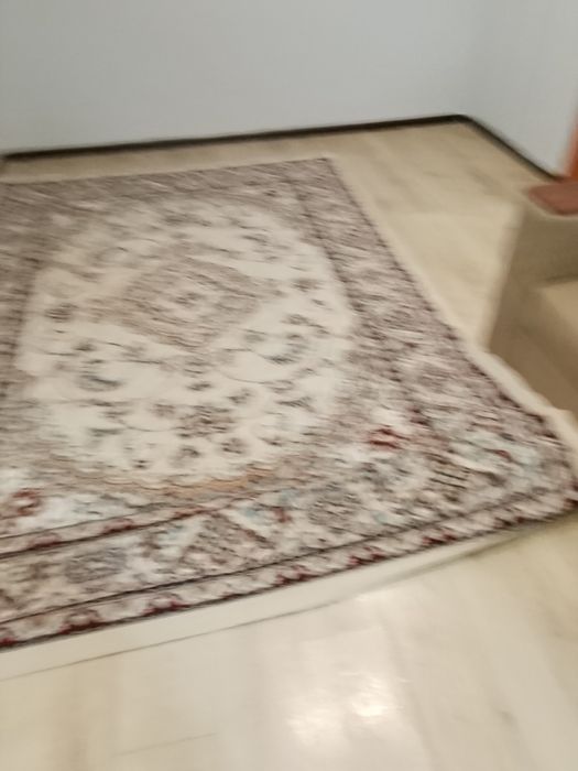 Продам палас в хорошем состоянии