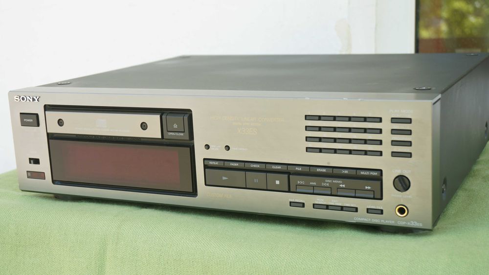 CD player SONY CDP-X33ES