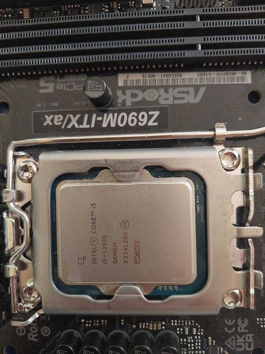 Intel Core i5 13500 + AsRock Z690M-ITX/AX Wi-Fi DDR4
