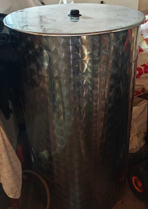 Butoi inox pentru vin
Butoi inox 500l pentru vin
