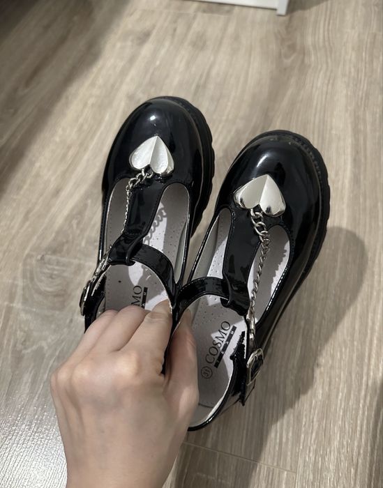 Туфли для девочки бренд Cosmo размер 31