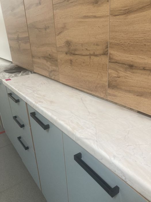 Кухонный гарнитур новый 1.8 м.