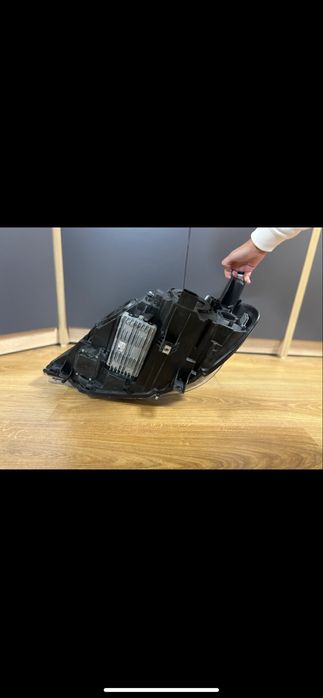 Фар десен оригинален -Lazer Bmw 6