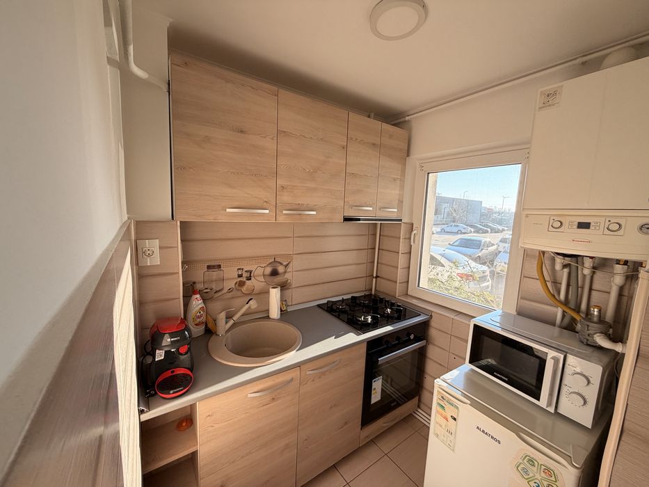 Inchiriez 2 garsoniere si un apartametn 2 camere  termen lung