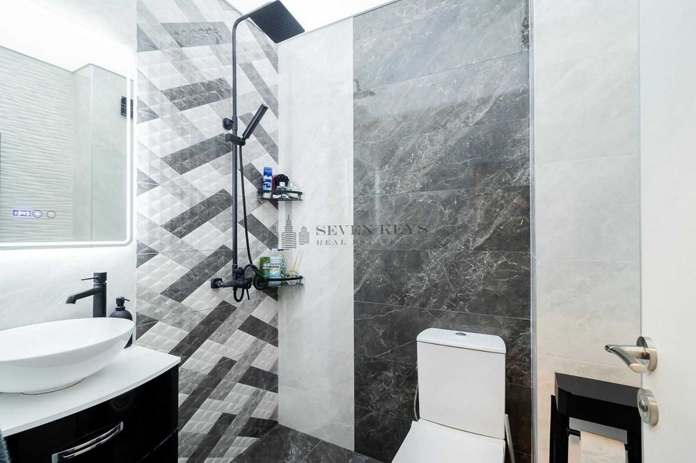 Дава се под наем Двустаен апартамент в Варна, Бриз - 55 кв.м за 800 € - Снимка #15