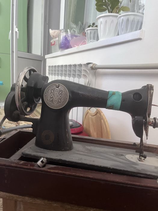 Продается швейная машина Зингер Zinger