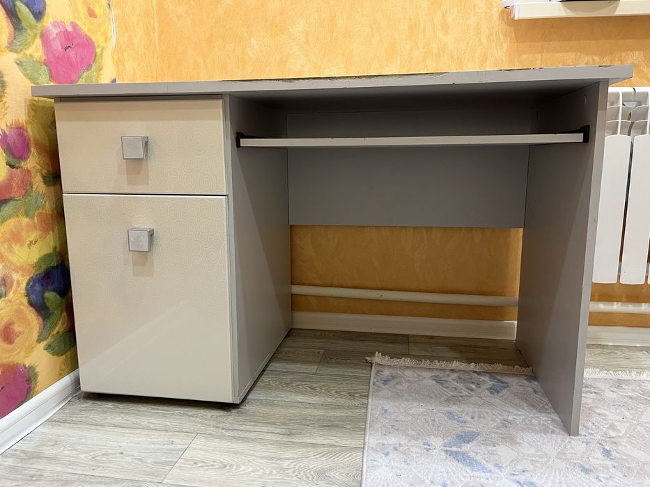 набор шкаф и письменный стол